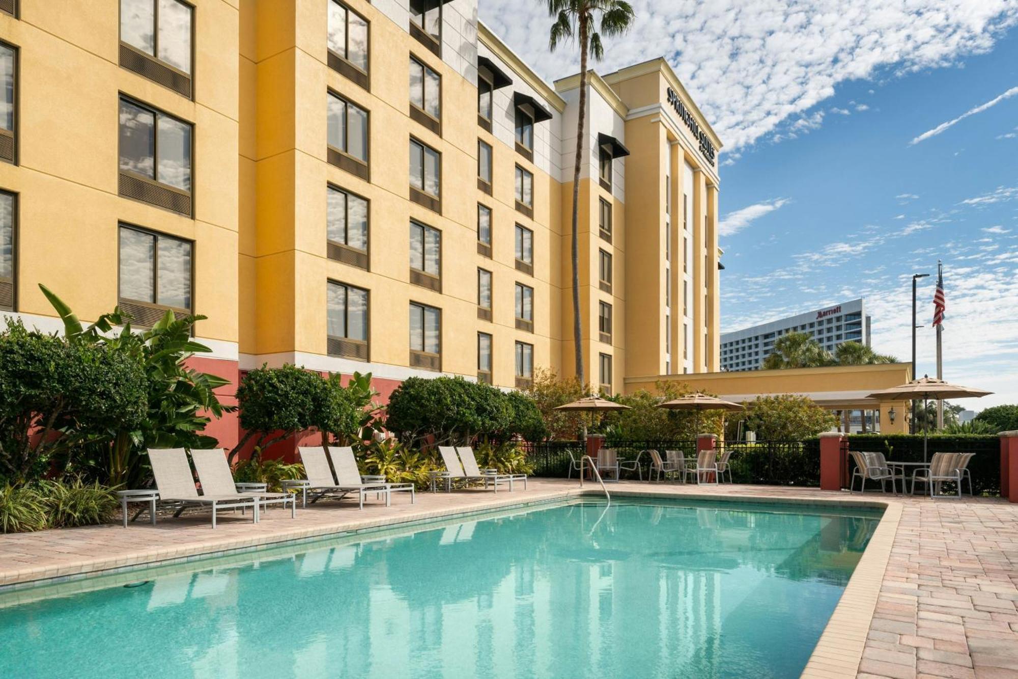 Springhill Suites By Marriott Tampa Westshore Exterior photo